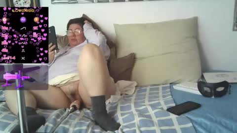 Snapshot of mature_couple_wild_2 chatting on February 17, 11:31 pm DominikFrank online show from February 17, 11:31 pm