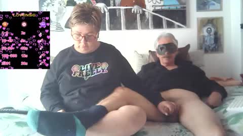 Snapshot of mature_couple_wild_2 chatting on October 17, 2:19 pm DominikFrank online show from October 17, 2:19 pm