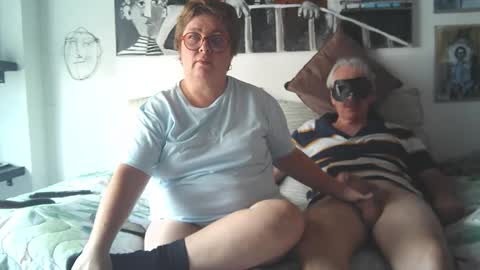 Snapshot of mature_couple_wild_2 chatting on October 23, 7:45 pm DominikFrank online show from October 23, 7:45 pm