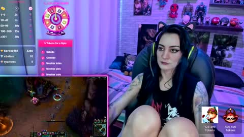 Snapshot of mature_gamer chatting on January 25, 4:03 pm Nath online show from January 25, 4:03 pm