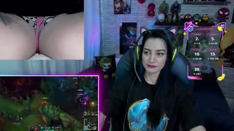 Snapshot of mature_gamer chatting on October 30, 3:35 pm Nath online show from October 30, 3:35 pm