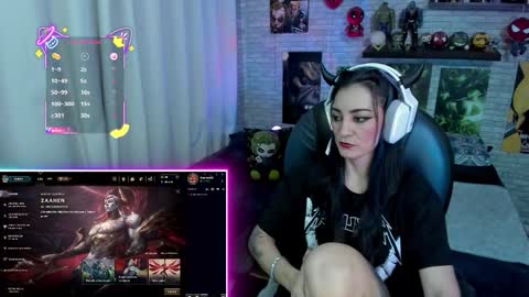 Snapshot of mature_gamer chatting on December 1, 3:17 pm Nath online show from December 1, 3:17 pm