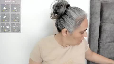 mature_gold online show from September 9, 12:26 pm