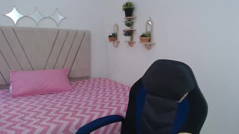 Martina online show from April 8, 8:09 pm