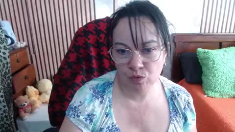 Sonia online show from October 5, 9:45 pm