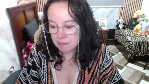 Sonia online show from April 21, 4:45 pm