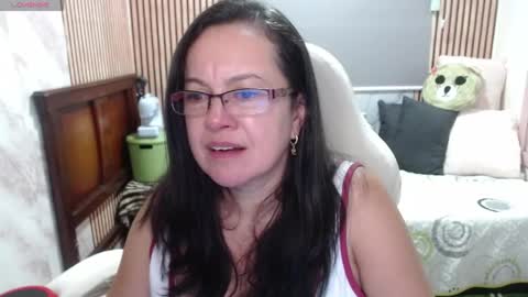 Sonia online show from June 6, 9:30 pm