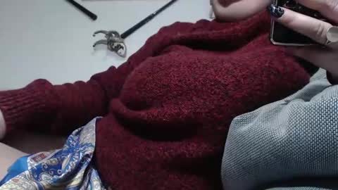 Snapshot of matureboobsbig chatting on December 19, 6:12 am matureboobsbig online show from December 19, 6:12 am