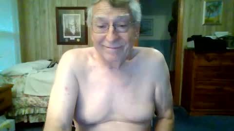 Snapshot of maturecouple1954 chatting on May 1, 11:37 am SXECPL55 at G mail Dot Com online show from May 1, 11:37 am