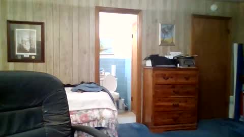 Snapshot of maturecouple1954 chatting on May 8, 11:04 am SXECPL55 at G mail Dot Com online show from May 8, 11:04 am