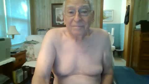 Snapshot of maturecouple1954 chatting on May 21, 11:50 am SXECPL55 at G mail Dot Com online show from May 21, 11:50 am