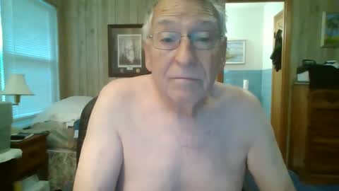 Snapshot of maturecouple1954 chatting on May 26, 11:39 am SXECPL55 at G mail Dot Com online show from May 26, 11:39 am