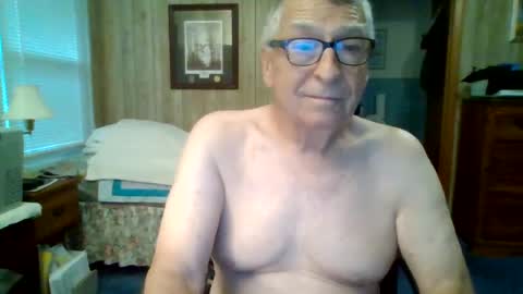 Snapshot of maturecouple1954 chatting on July 27, 11:28 am SXECPL55 at G mail Dot Com online show from July 27, 11:28 am