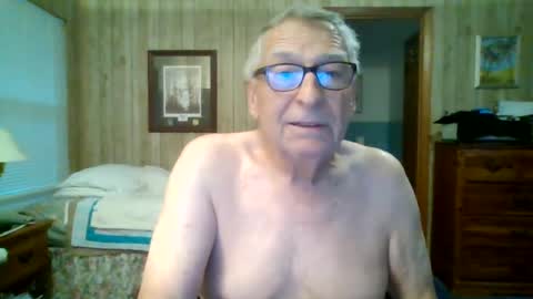 Snapshot of maturecouple1954 chatting on July 30, 11:42 am SXECPL55 at G mail Dot Com online show from July 30, 11:42 am
