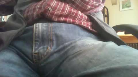 Maturedaddi online show from October 17, 9:45 am