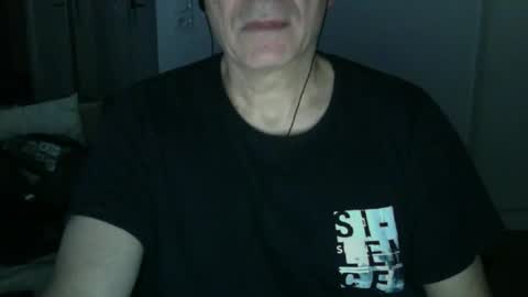 Snapshot of maturehotman chatting on January 4, 7:55 am maturehotman online show from January 4, 7:55 am