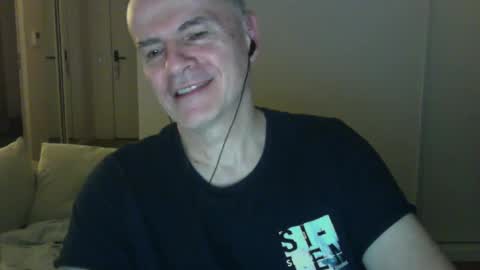 Snapshot of maturehotman chatting on February 15, 6:44 am maturehotman online show from February 15, 6:44 am