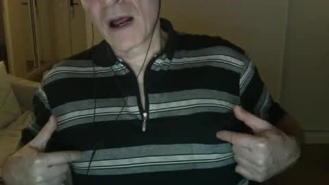 Snapshot of maturehotman chatting on February 22, 7:47 pm maturehotman online show from February 22, 7:47 pm