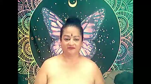 Snapshot of matureindian4u65 chatting on February 5, 7:18 am matureindian4u65 online show from February 5, 7:18 am