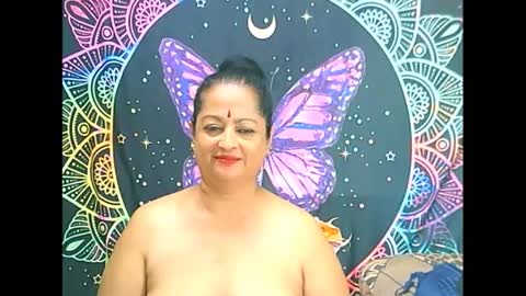 Snapshot of matureindian4u65 chatting on March 1, 12:07 am matureindian4u65 online show from March 1, 12:07 am
