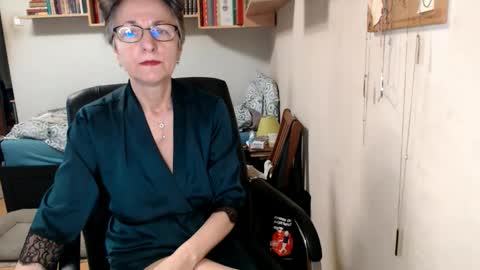 Snapshot of maturekate chatting on September 11, 6:13 am maturekate online show from September 11, 6:13 am