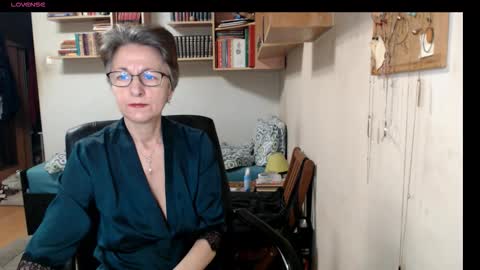 Snapshot of maturekate chatting on September 21, 5:53 am maturekate online show from September 21, 5:53 am