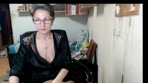 Snapshot of maturekate chatting on September 25, 6:28 am maturekate online show from September 25, 6:28 am