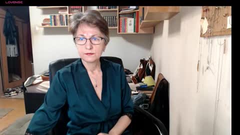 Snapshot of maturekate chatting on September 30, 7:24 am maturekate online show from September 30, 7:24 am