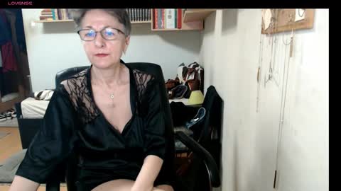 Snapshot of maturekate chatting on October 22, 6:46 am maturekate online show from October 22, 6:46 am