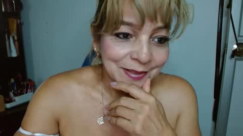 Snapshot of maturetigress4c chatting on January 13, 3:06 pm Cecilia online show from January 13, 3:06 pm