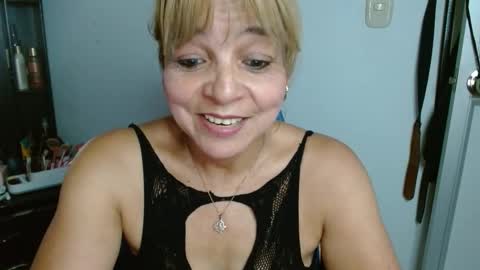 Snapshot of maturetigress4c chatting on February 8, 12:36 am Cecilia online show from February 8, 12:36 am