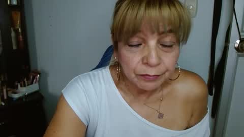 Snapshot of maturetigress4c chatting on February 9, 7:18 pm Cecilia online show from February 9, 7:18 pm