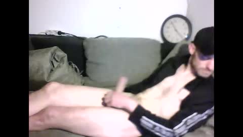 matzestr95 online show from December 14, 3:56 am