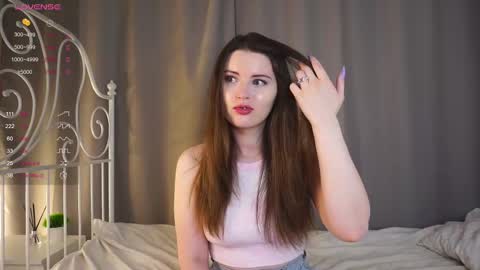 Lily online show from February 13, 4:39 pm