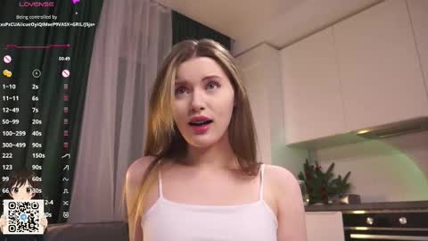 Lily online show from December 14, 4:45 pm