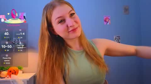 maureencoombs online show from November 7, 4:34 am