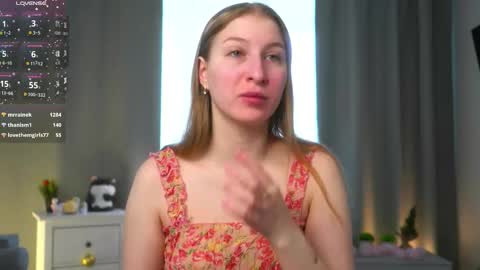 maureencoombs online show from March 22, 4:16 am