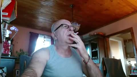 Maurice online show from March 3, 12:05 pm