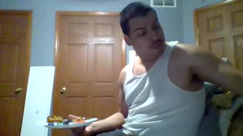 Snapshot of mauricescott chatting on May 1, 4:28 am mauricescott online show from May 1, 4:28 am