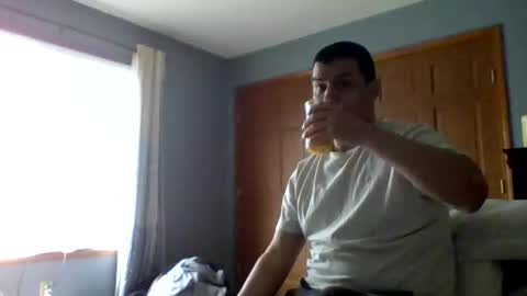 Snapshot of mauricescott chatting on May 3, 12:33 pm mauricescott online show from May 3, 12:33 pm