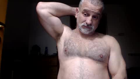 mauro1971 online show from March 31, 2:24 am