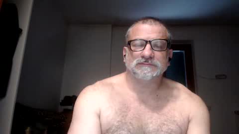 mauro1971 online show from April 15, 3:30 pm