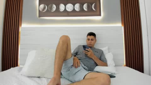 Snapshot of mauro_boy chatting on June 30, 7:15 pm mauro_boy online show from June 30, 7:15 pm