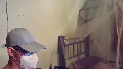 Snapshot of maurodirty chatting on November 24, 4:45 am Mauro online show from November 24, 4:45 am