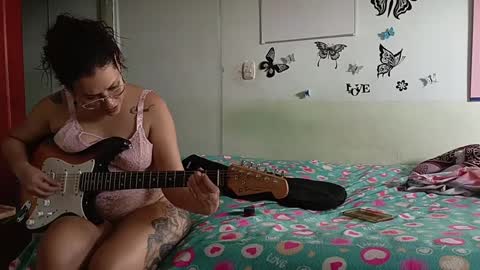 Snapshot of mauroluxandra chatting on January 13, 9:09 pm mauroluxandra online show from January 13, 9:09 pm