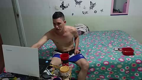 Snapshot of mauroluxandra chatting on January 15, 12:30 am mauroluxandra online show from January 15, 12:30 am