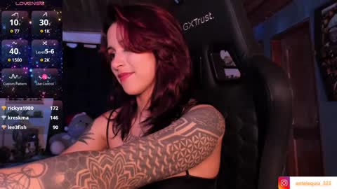 Snapshot of mavis_fuentes chatting on January 5, 4:36 am Hilary online show from January 5, 4:36 am