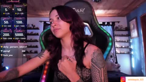 Snapshot of mavis_fuentes chatting on January 18, 9:55 pm Hilary online show from January 18, 9:55 pm