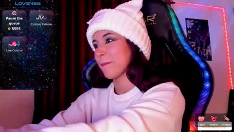 Snapshot of mavis_fuentes chatting on September 18, 11:07 pm Hilary online show from September 18, 11:07 pm