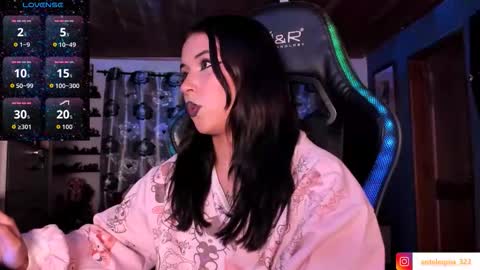 Snapshot of mavis_fuentes chatting on November 27, 11:51 pm Hilary online show from November 27, 11:51 pm